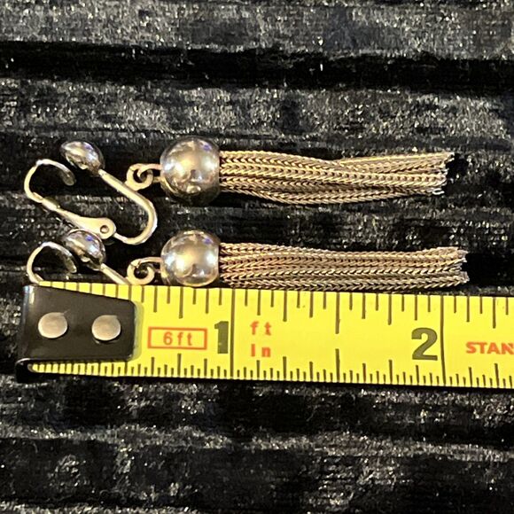 Vintage TARA Silvertone & Goldtone Tassel Clip On Earrings Classic Elegance - Picture 7 of 7